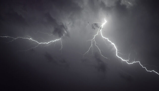 В Украине объявили штормовое предупреждение: где испортится погода