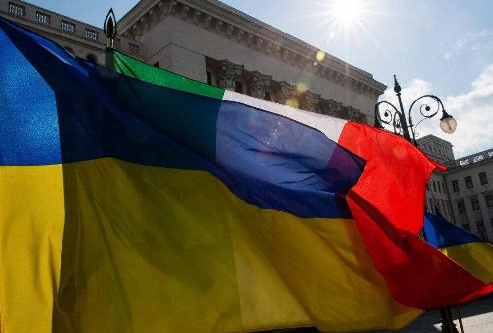 Правительство Италии выплатит украинцам по 150 евро помощи