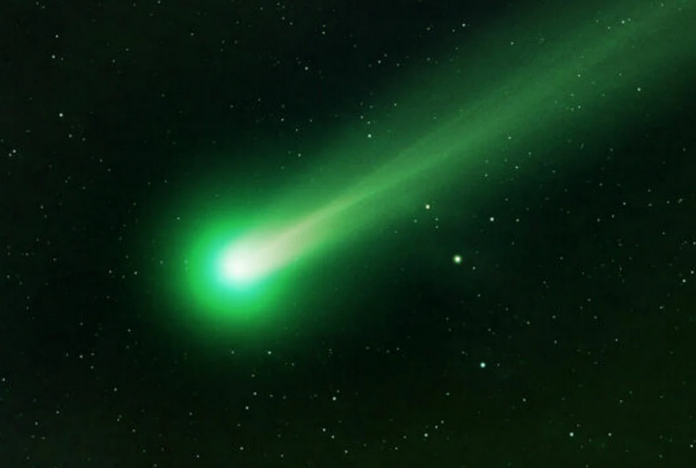 До Землі вперше за 50 тисяч років наближається зелена комета: як її побачити