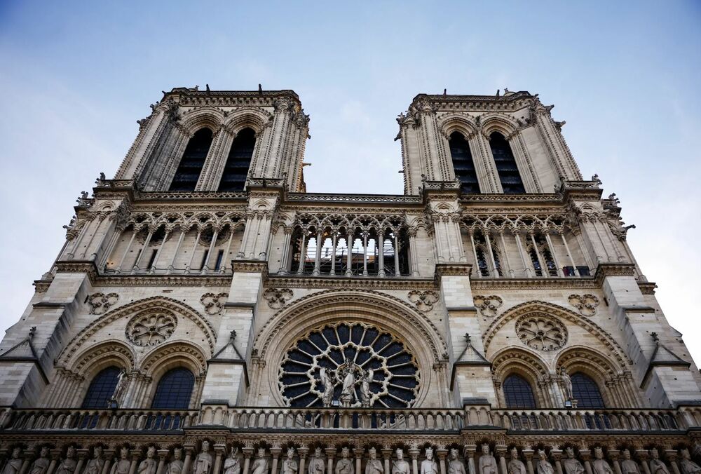 Собор Парижской Богоматери восстановили после пожара 2019 года: фото изнутри