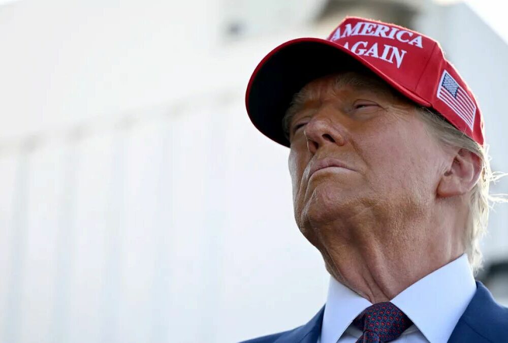 Трамп анонсував найбільшу операцію з депортації у США