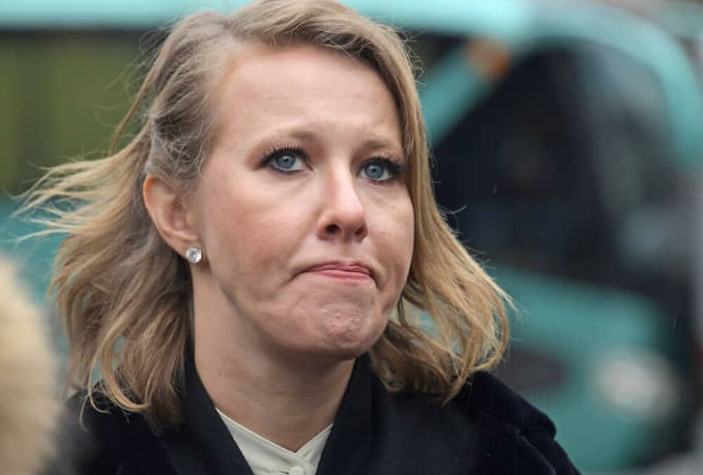 Ксения Собчак сбежала из России по израильскому паспорту