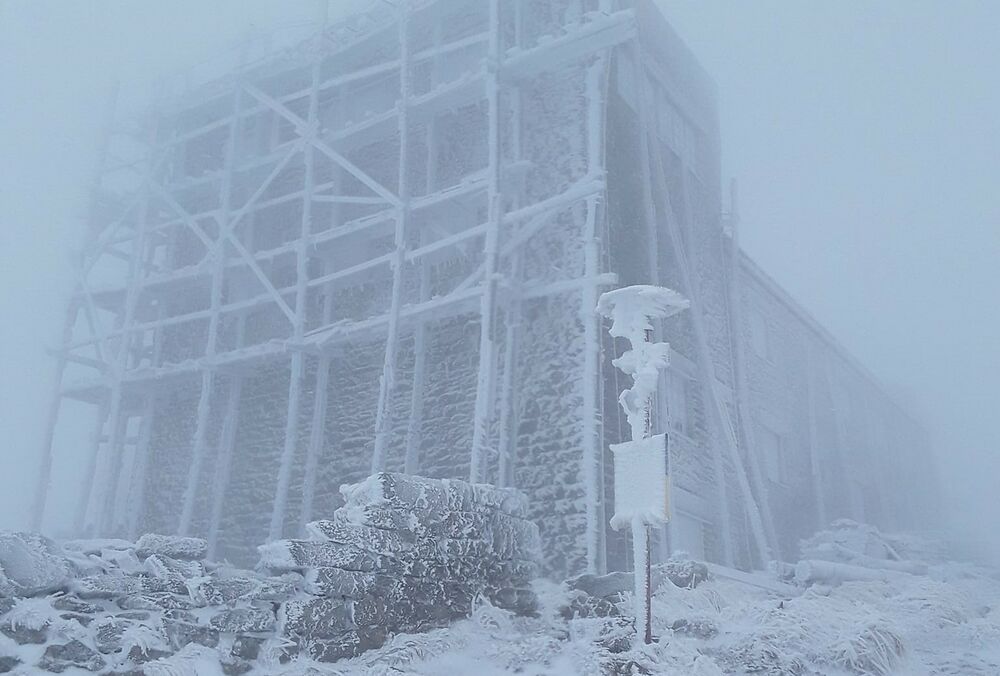 В Украине выпал первый снег