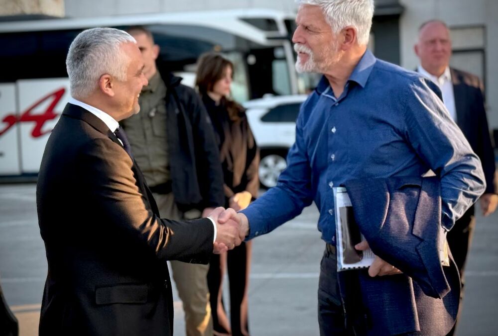 Президент Чехии о российском ударе по Одессе во время его визита: ”Вот как Россия подходит к переговорам” Президент Чехии о российском ударе по Одессе во время его визита: ”Вот как Россия подходит к переговорам”