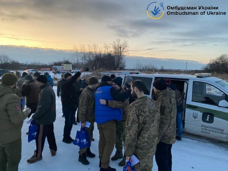 Украина и Россия провели большой обмен пленными, - ВИДЕО