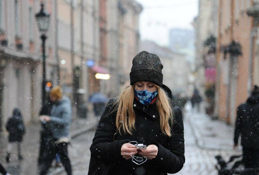 Ще чотири регіони опинилися за крок до червоної карантинної зони: в МОЗ озвучили список Ще чотири регіони опинилися за крок до червоної карантинної зони: в МОЗ озвучили список