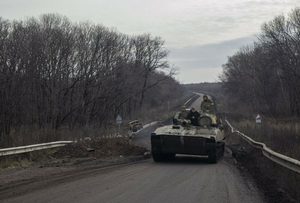 В Соледарі дуже важко: в Міноборони розказали про ситуацію на Донбасі В Соледарі дуже важко: в Міноборони розказали про ситуацію на Донбасі