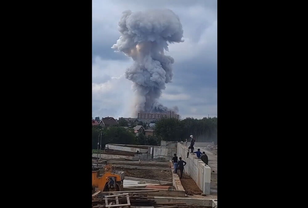 Атака України могла зірвати виробництво смертоносного дрону ”Ланцет” у Росії