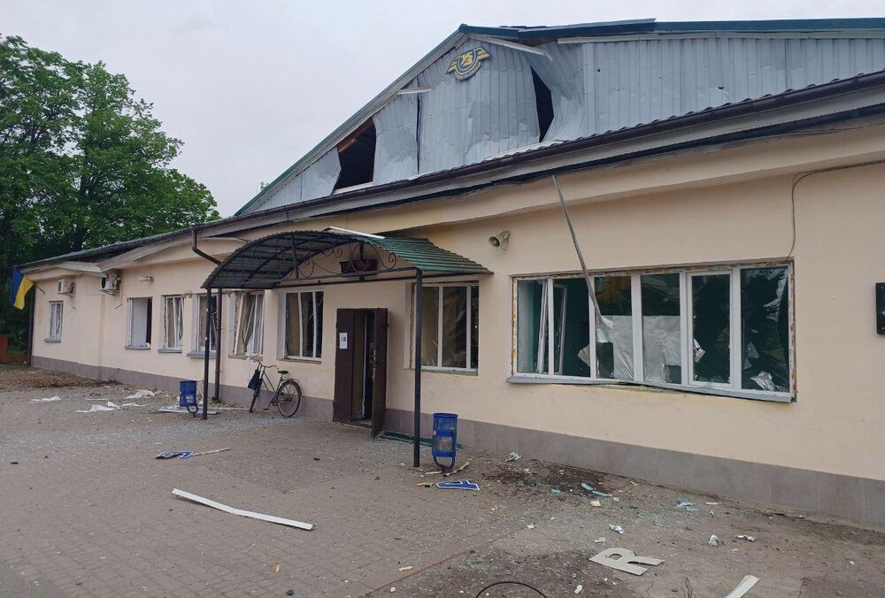 Российские военные ударили по железнодорожному вокзалу в Балаклее