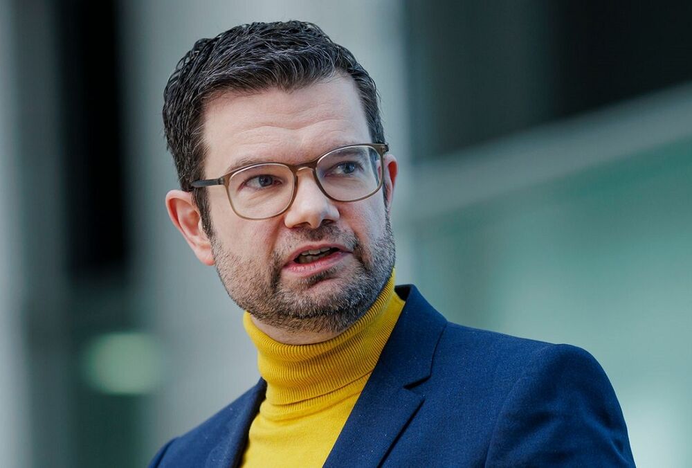 Германия не намерена депортировать украинцев для службы в ВСУ