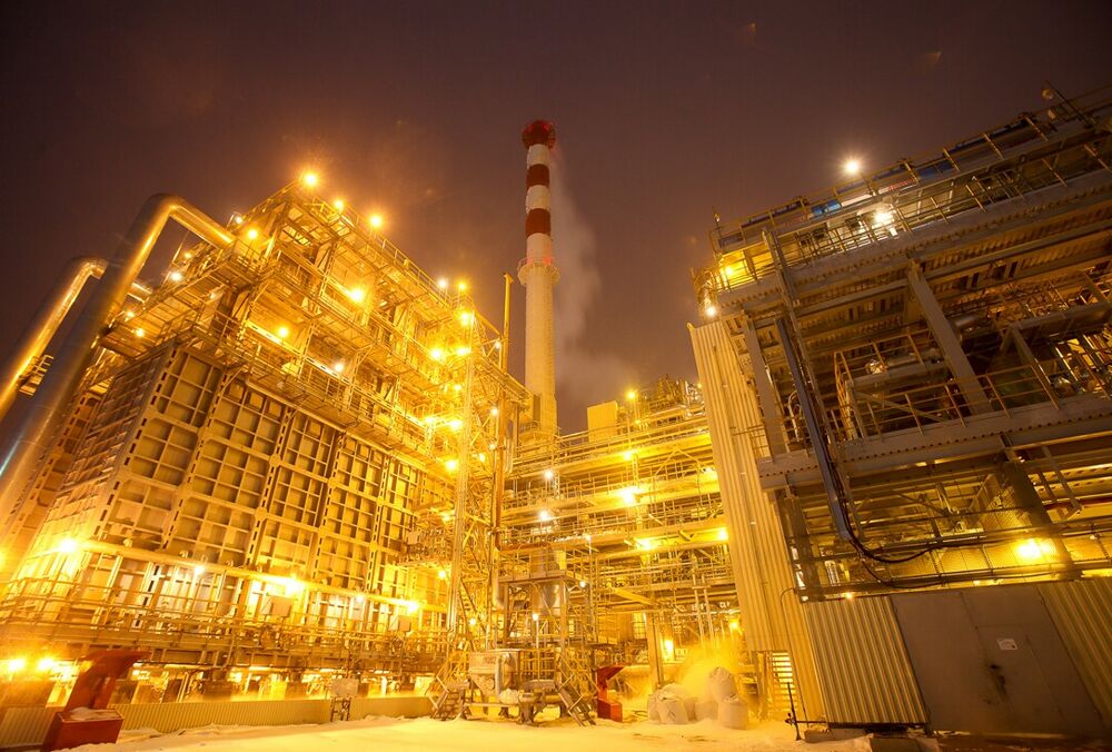 У російському Нижньокамську горить НПЗ