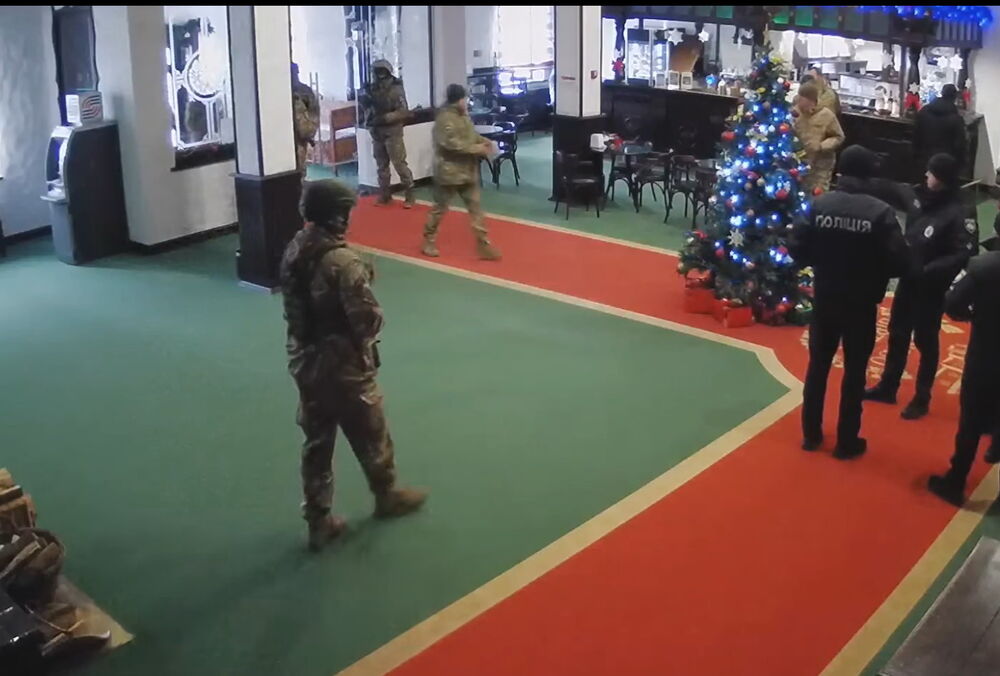 Побили та викрали людей: у рекреаційному комплексі ”Косино” на Закарпатті розповіли подробиці рейду ТЦК