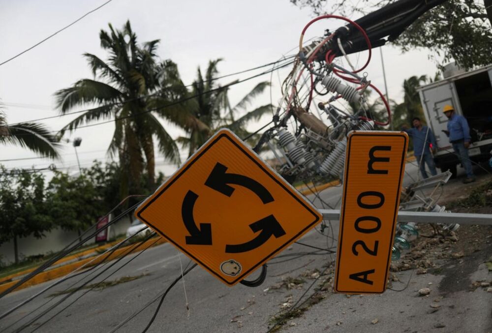 Из-за сверхмощного урагана на Кубе без света остались 11 миллионов человек: ВИДЕО