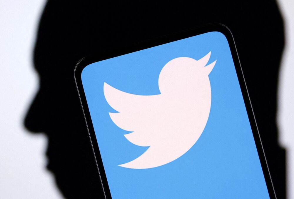 После покупки Twitter Маском компания потеряла 70% рекламы 