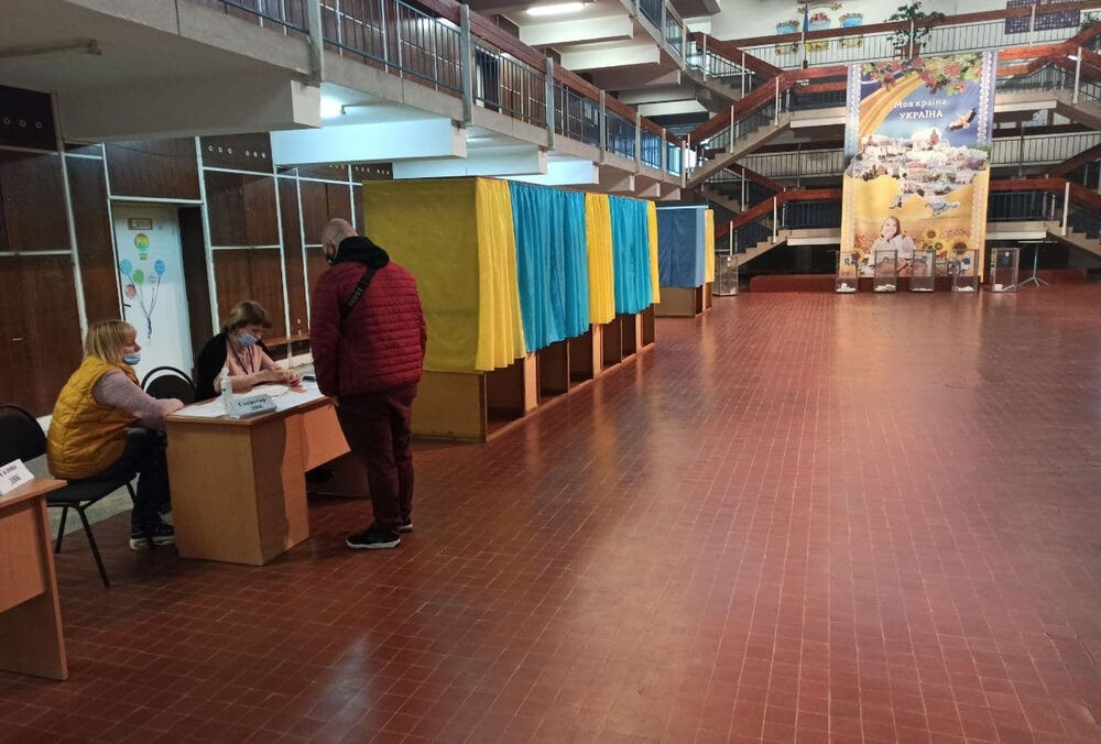 Проміжні вибори в Раду: на одному з округів визначився переможець