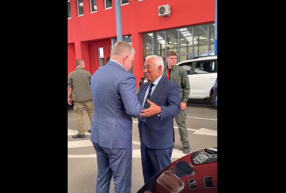 Фіцо зустрівся із Зеленським в Ужгороді