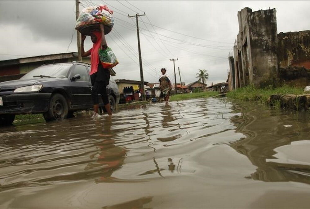 Десятки человек погибли в Нигерии из-за наводнения