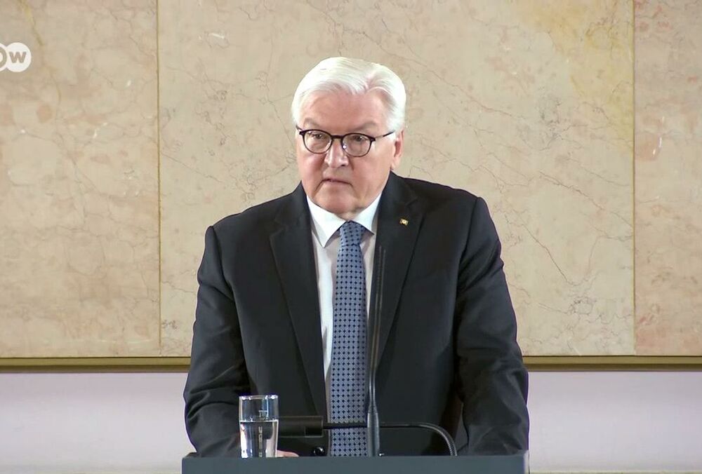 Штайнмаєр закликав Путіна терміново вивести війська з України