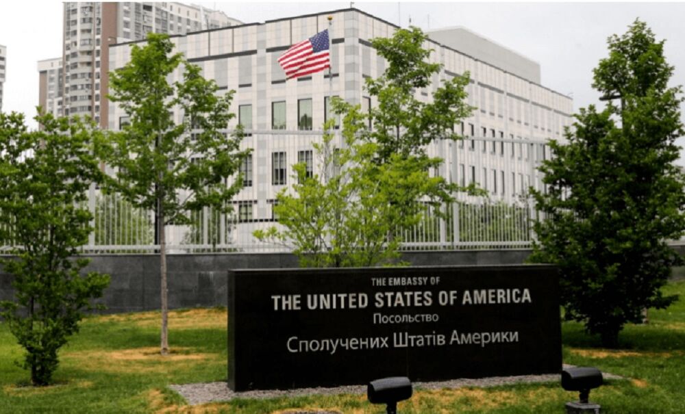 США закликали своїх громадян негайно залишити Україну: в чому причина 