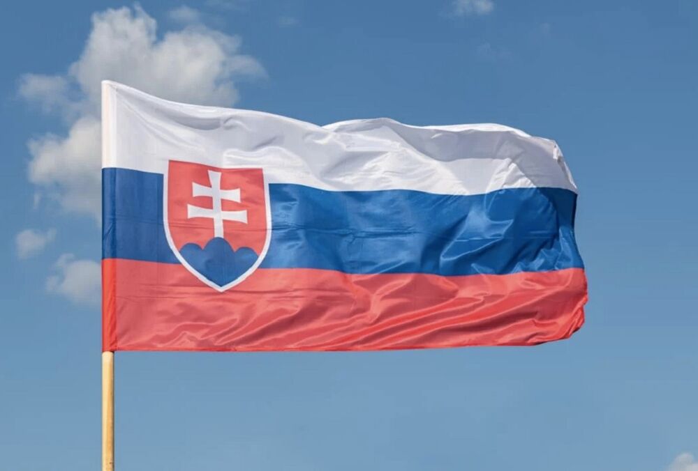 Сьогодні словацькі перевізники також розпочинають блокаду українського кордону Сьогодні словацькі перевізники також розпочинають блокаду українського кордону