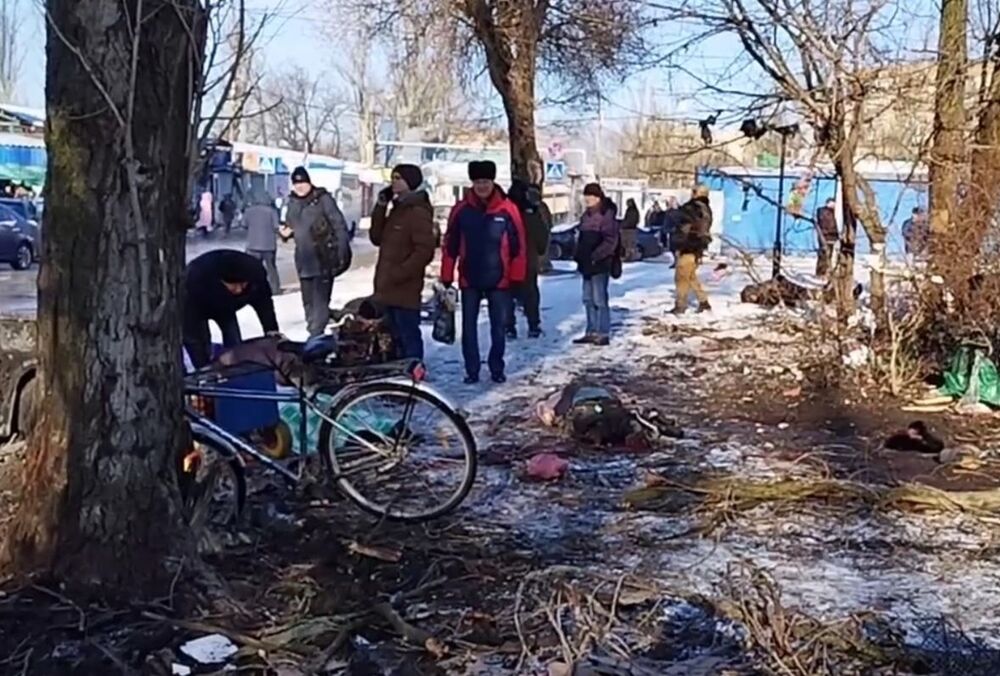 В Донецке заявили об обстреле рынка: есть погибшие