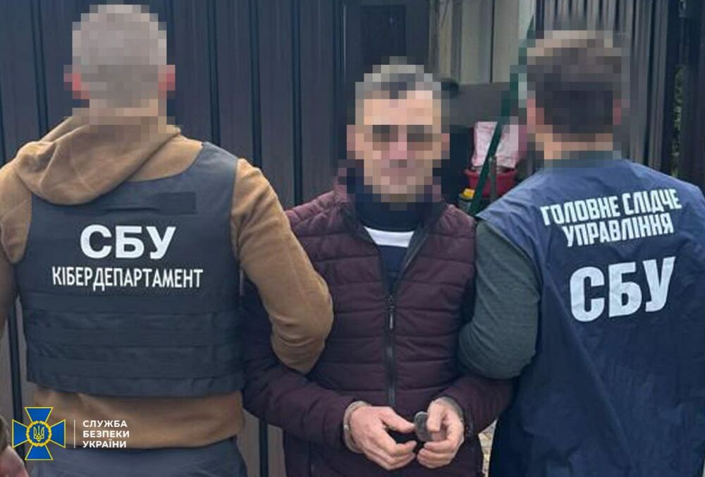 В Днепре задержан агент ФСБ, который готовил поджоги автомобилей военных