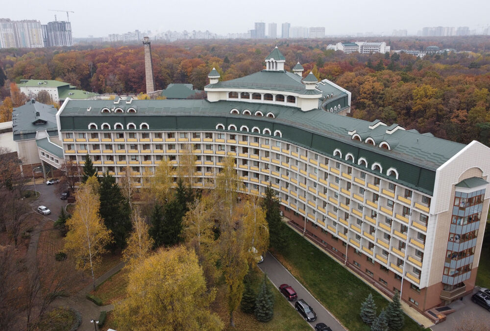 Лікарню ”Феофанія” відкрили для всіх українців