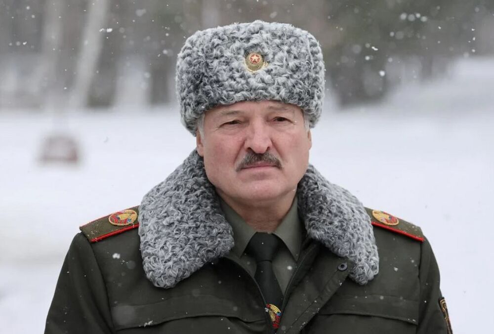  В Беларуси начались совместные с РФ учения: известно о прибытии российских истребителей