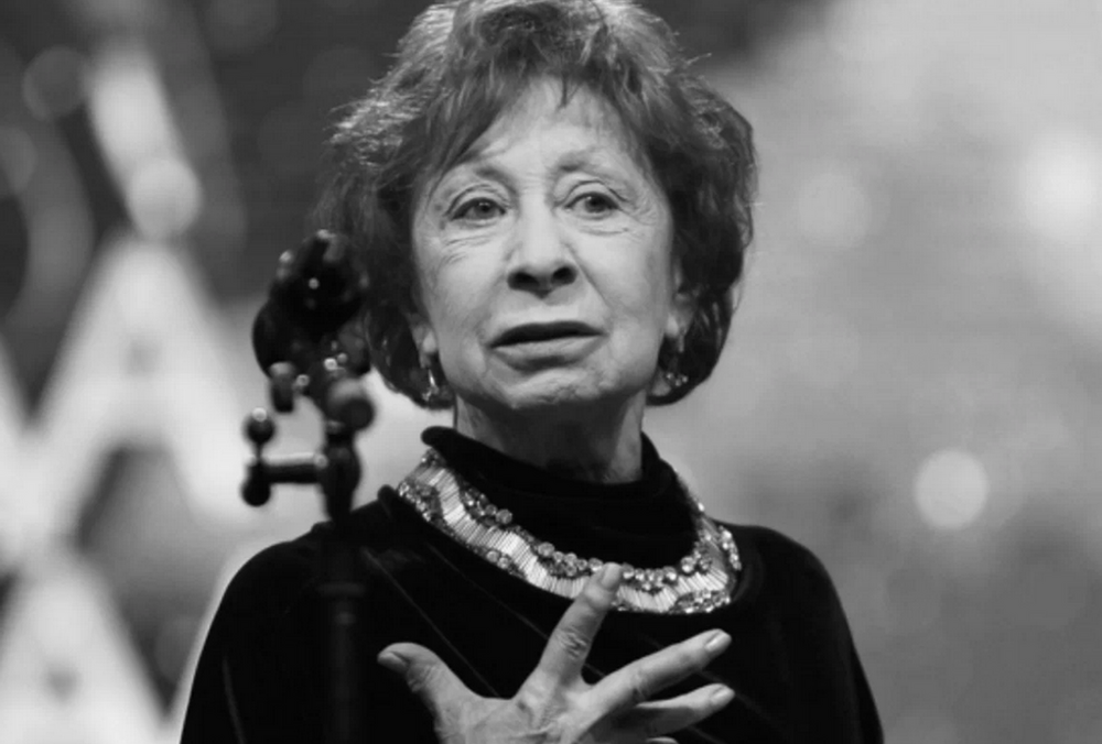 ”Прощай, сцена”: Ахеджакова написала трогательное письмо из-за травли в России