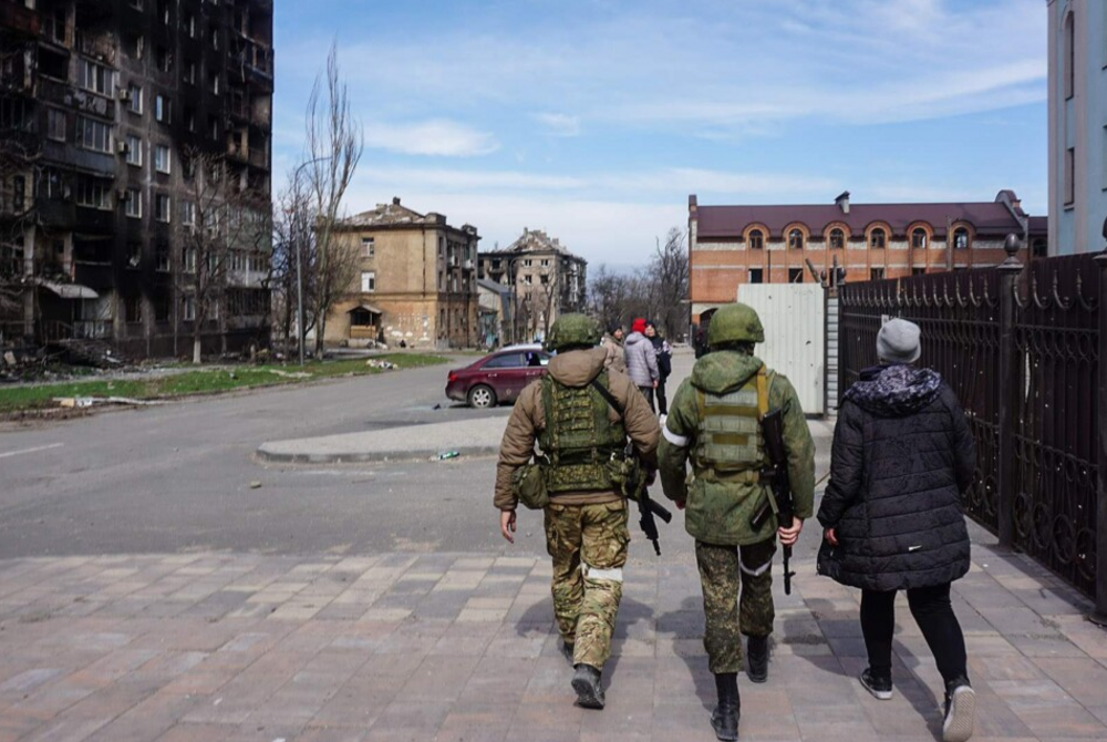 В Мариуполе оккупанты начали открытую мобилизацию В Мариуполе оккупанты начали открытую мобилизацию