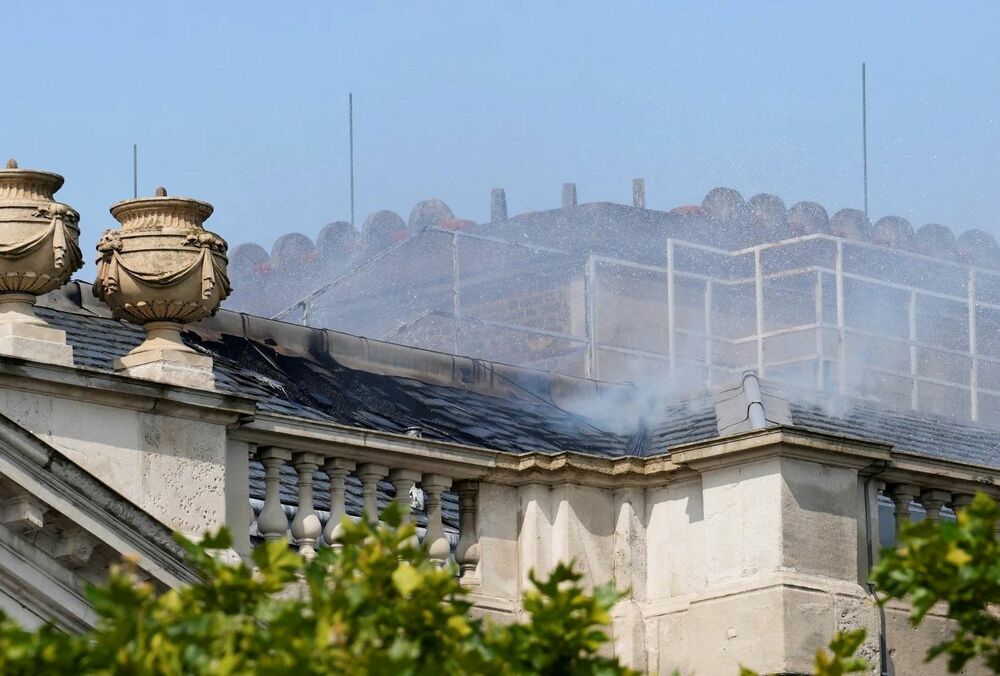 В Лондоне загорелся Сомерсет-хаус