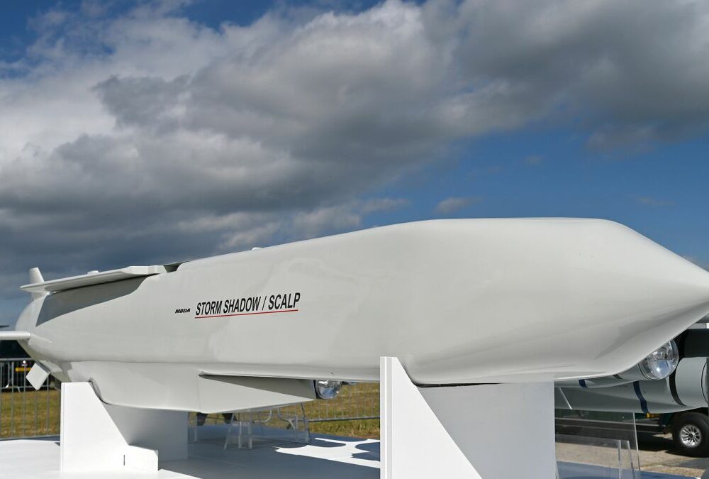 Україна вперше вдарила по території Росії ракетами Storm Shadow, - Bloomberg