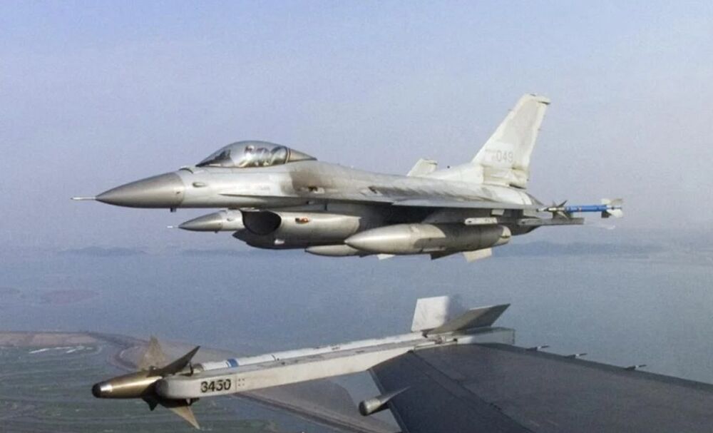 Дипломат: Україна неодмінно отримає винищувачі, це лише питання часу Дипломат: Україна неодмінно отримає винищувачі, це лише питання часу