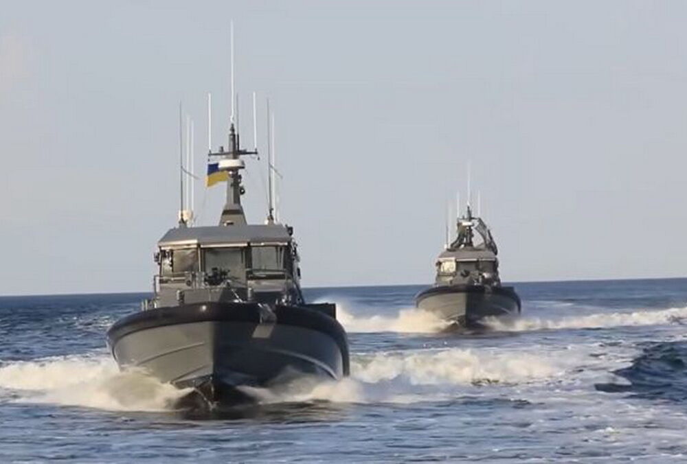 Россияне атаковали один из кораблей ВМС в дельте Дуная: один член экипажа погиб