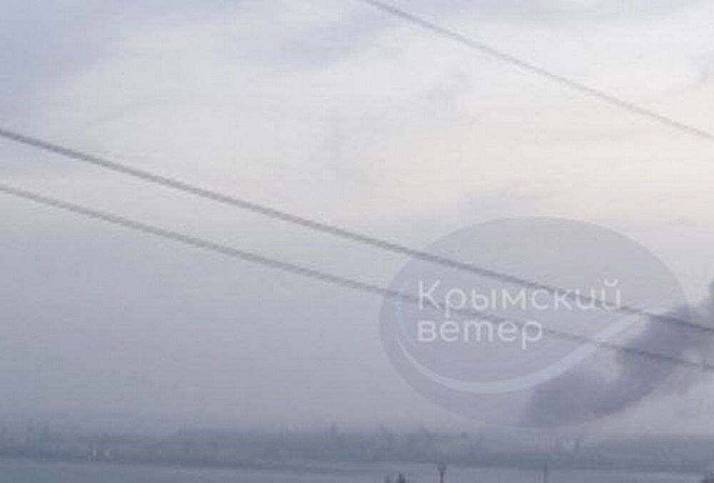 У мережі повідомляють про прильоти в окупованому Криму