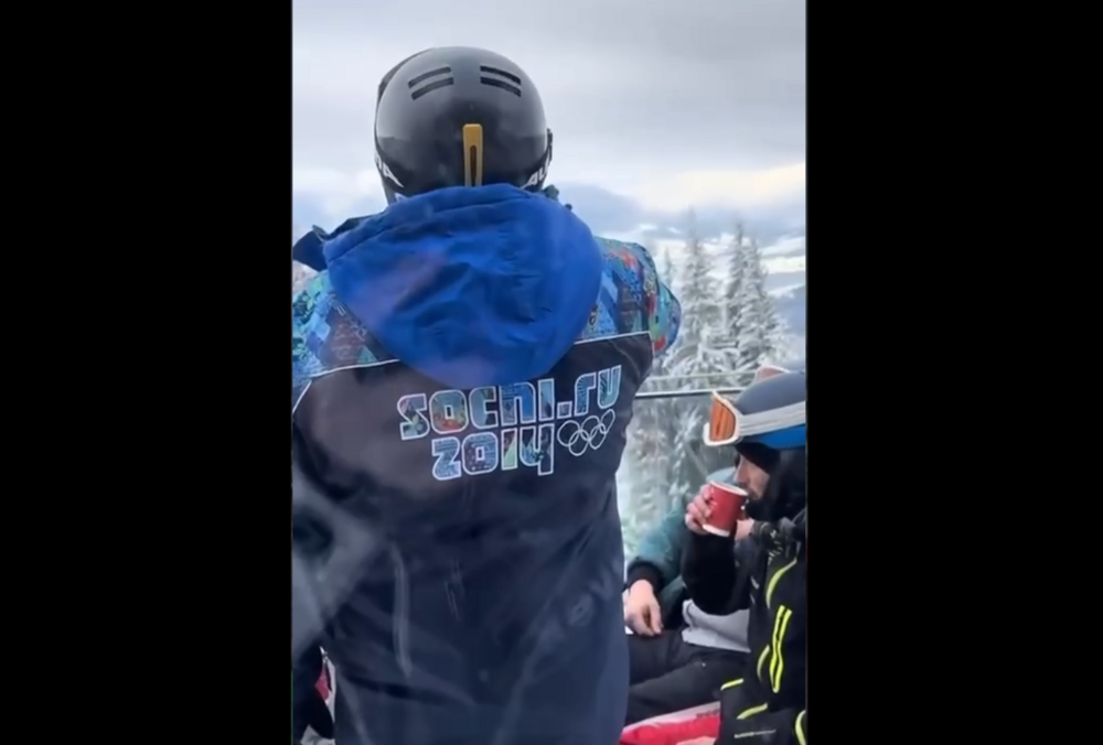 Куртка ”Sochi-2014” була куплена іноземцем у магазині у Буковелі