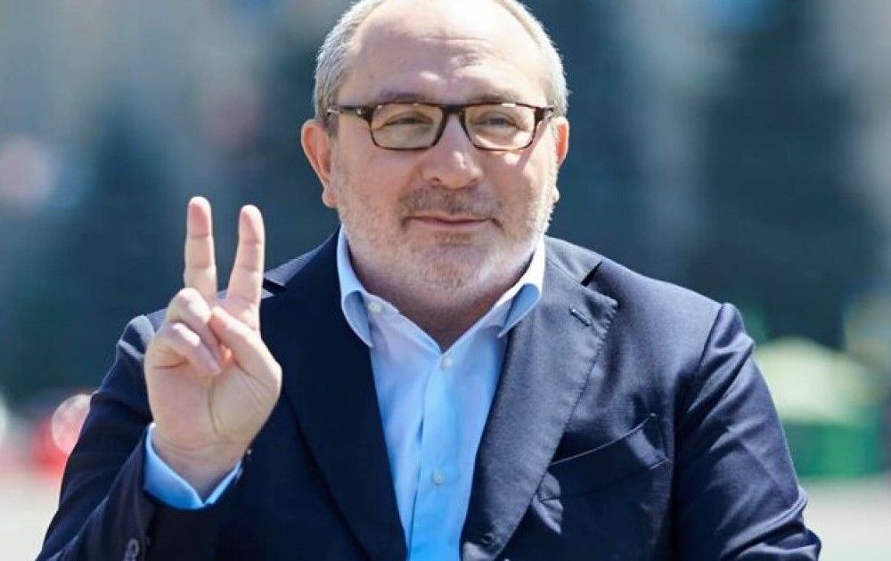 Сын Кернеса опубликовал новое фото с отцом 