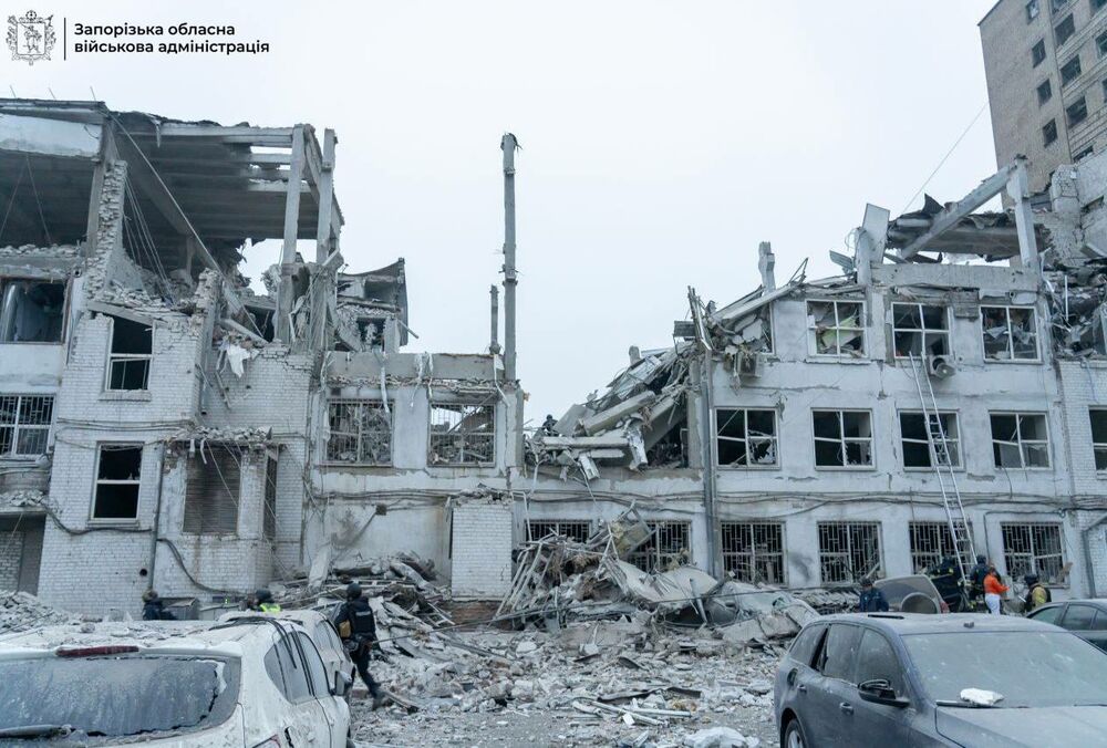 Число погибших из-за удара по Запорожью снова возросло