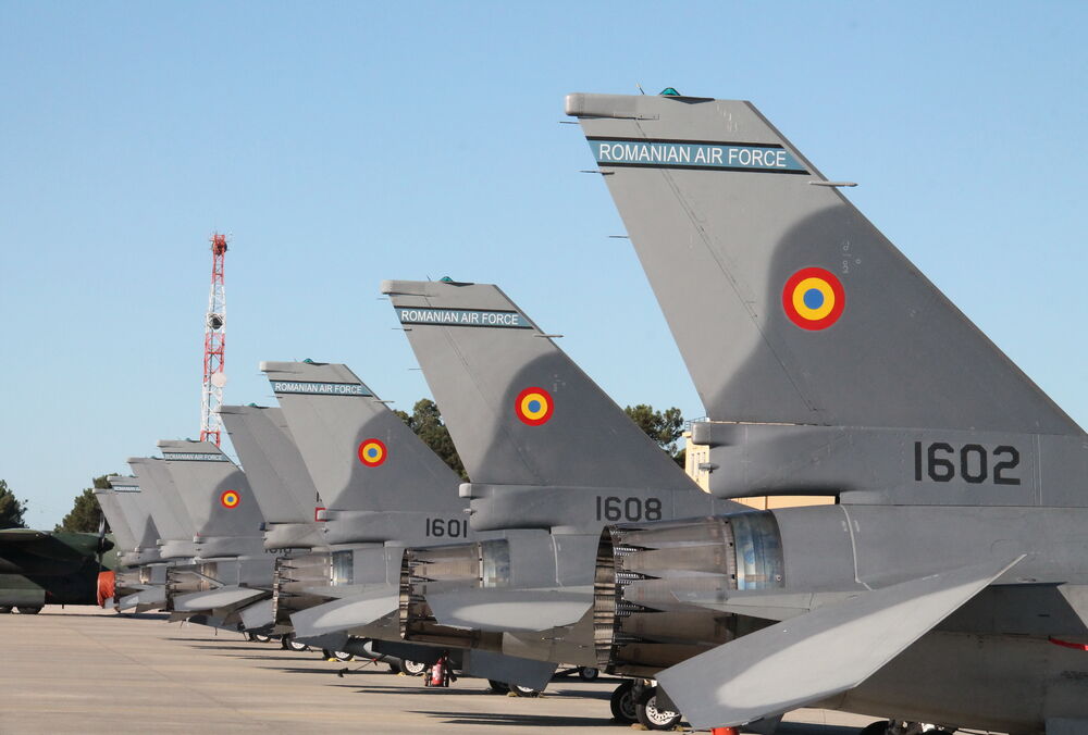 Румунія підняла в небо F-16 через атаку дронів на Одеську область