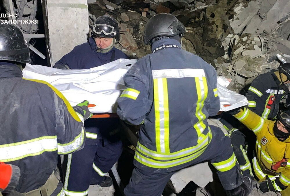 Гуляла з собакою неподалік, працювала в клініці: що відомо про жінок, які загинули у Запоріжжі