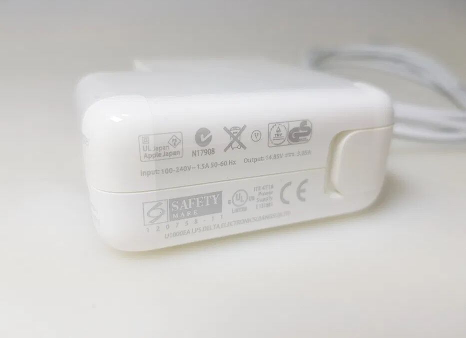 Блок питания Apple: чем заменить оригинал и как распознать подделку