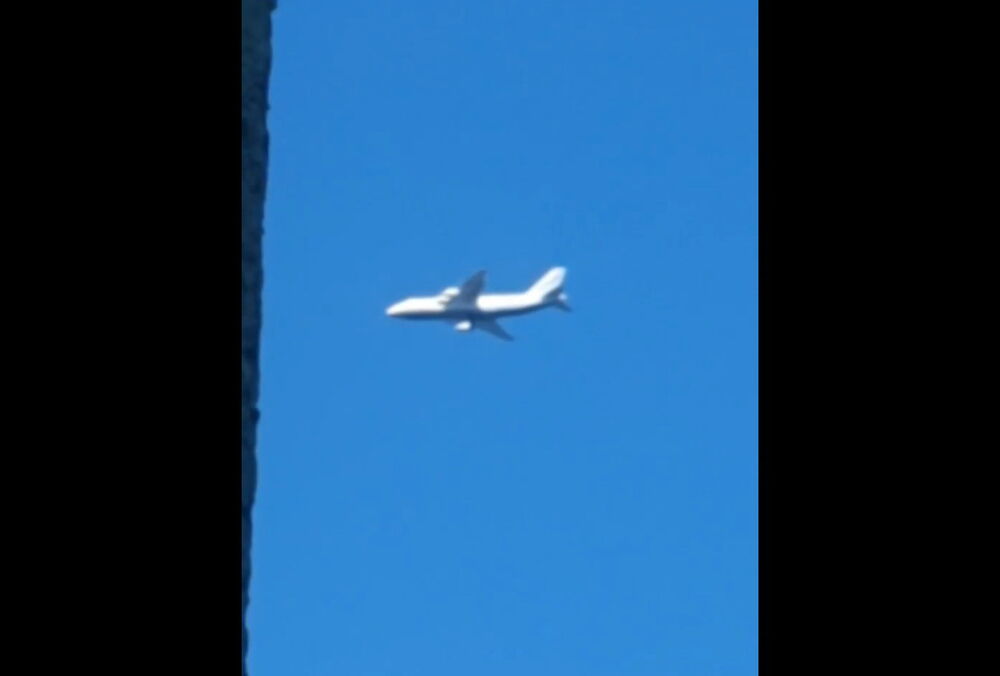 У небі над Києвом пролетів транспортний літак АН-124 ”Руслан”: кадри