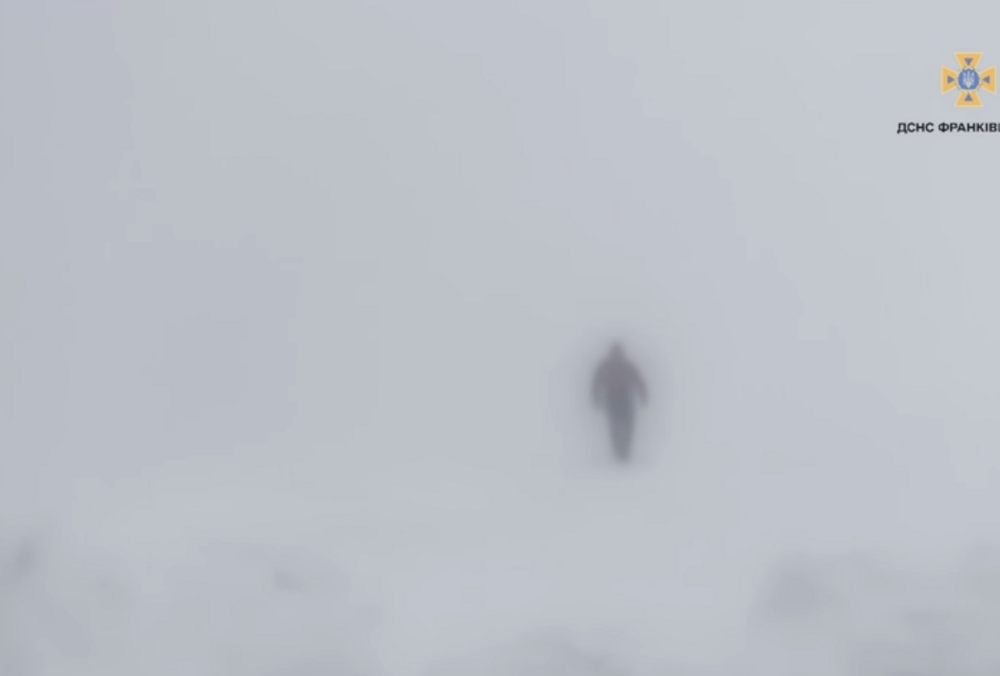 Туристов просят ограничить походы в горы: в Карпатах серьезно испортится погода