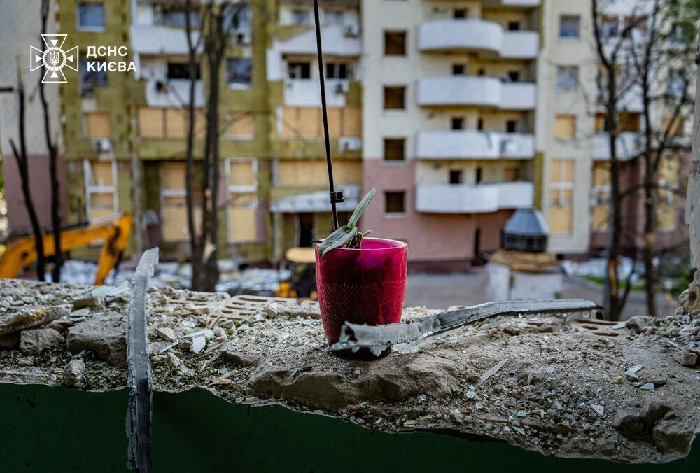 У Києві завершені аварійно-відновлювальні роботи у Шевченківському районі: фото