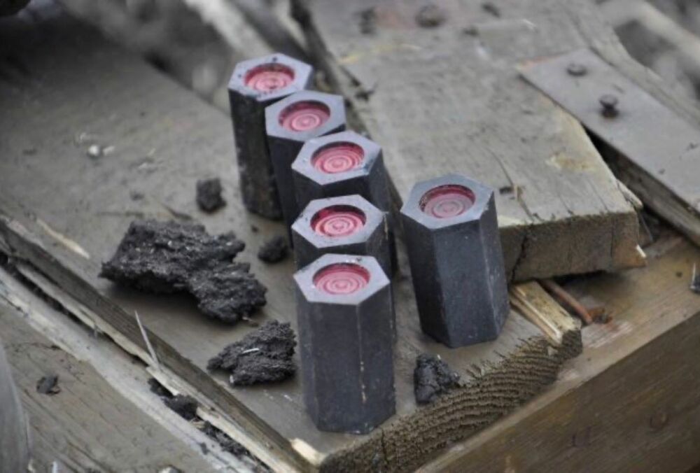 Оккупанты обстреляли Херсон запрещенными зажигательными боеприпасами