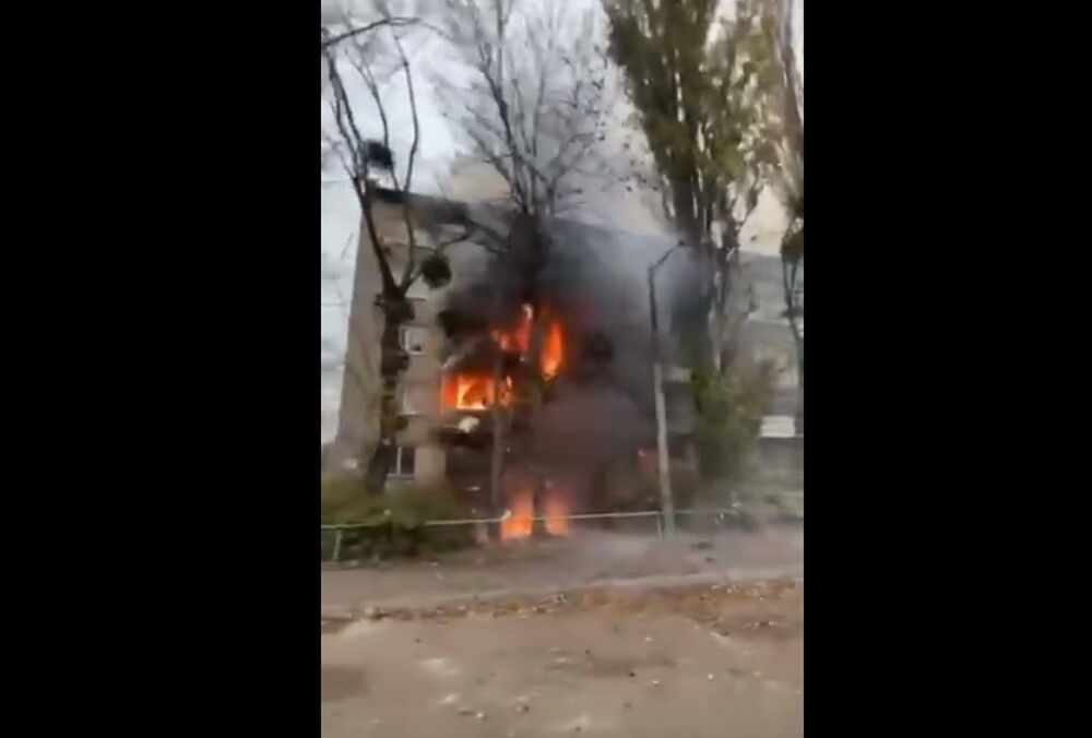 Росія завдала удару по центру Києва: ракети потрапили до житлових будинків (відео)