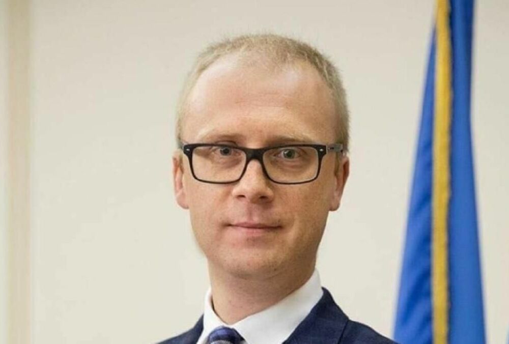 МЗС України спростувало інформацію росіян про ”припинення” роботи посольств