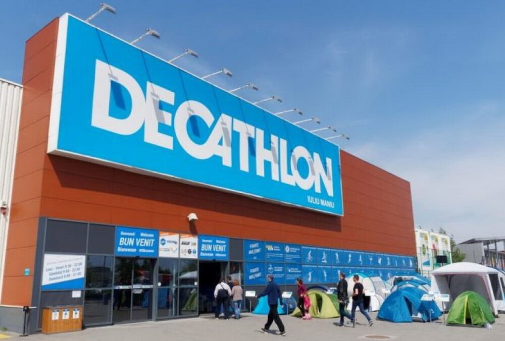 Французская сеть Decathlon продает бизнес в России