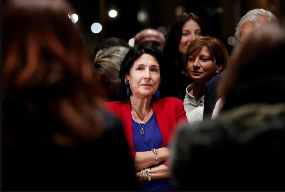 Зурабішвілі просить обмежити права російських мігрантів у Грузії Зурабішвілі просить обмежити права російських мігрантів у Грузії