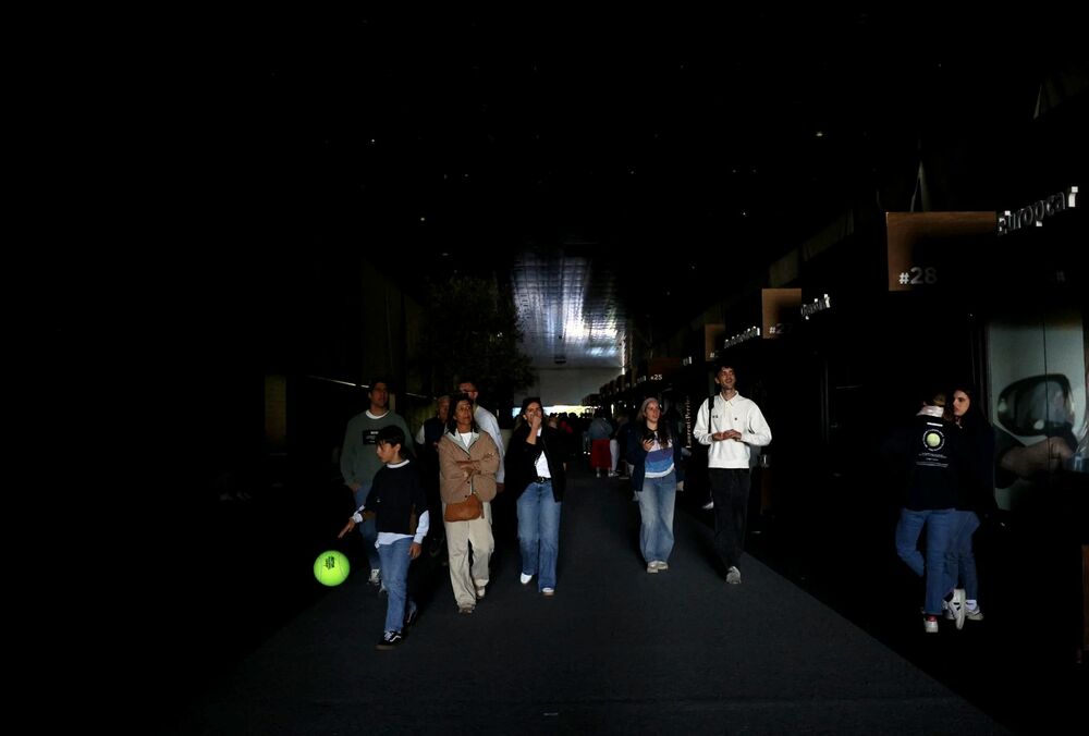 У Португалії повністю відновили електропостачання